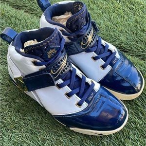 Pre-Loved Nike Zoom LEBRON V 5 USA